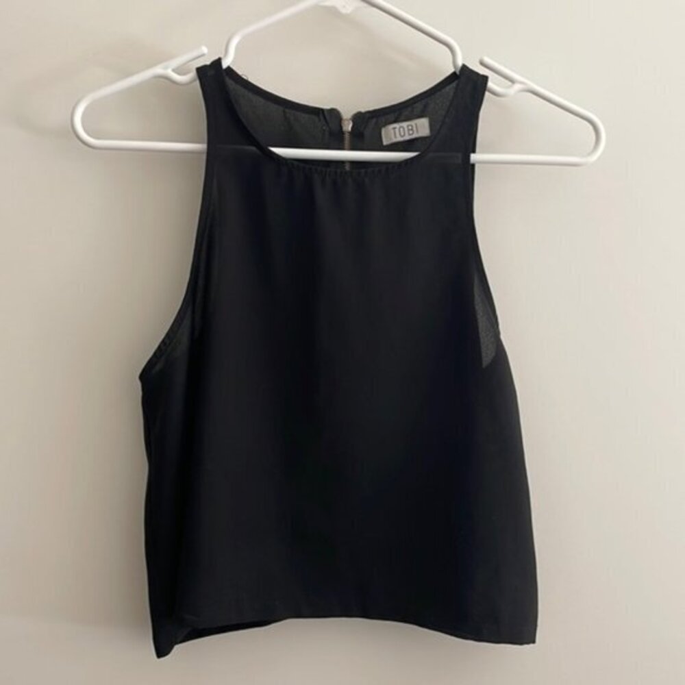 Black Ribbed Knit Sleeveless Crop Top - Minimalist Basic